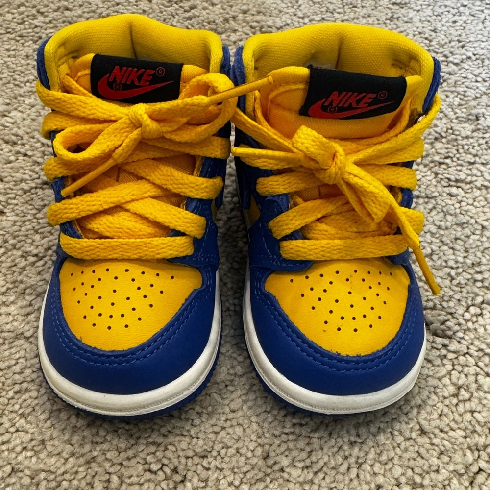 EUC Nike Jordan 1 Retro High Laney Toddler Sneaker FD2598-700 Size 3C
